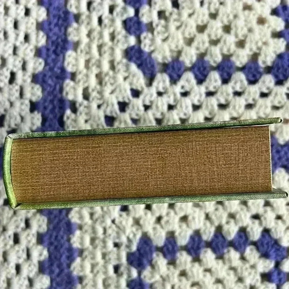 Love and Poetry Green Keepsake Wil Box Magnet Closure Wood Interior Book  Decor - Picture 3 of 10